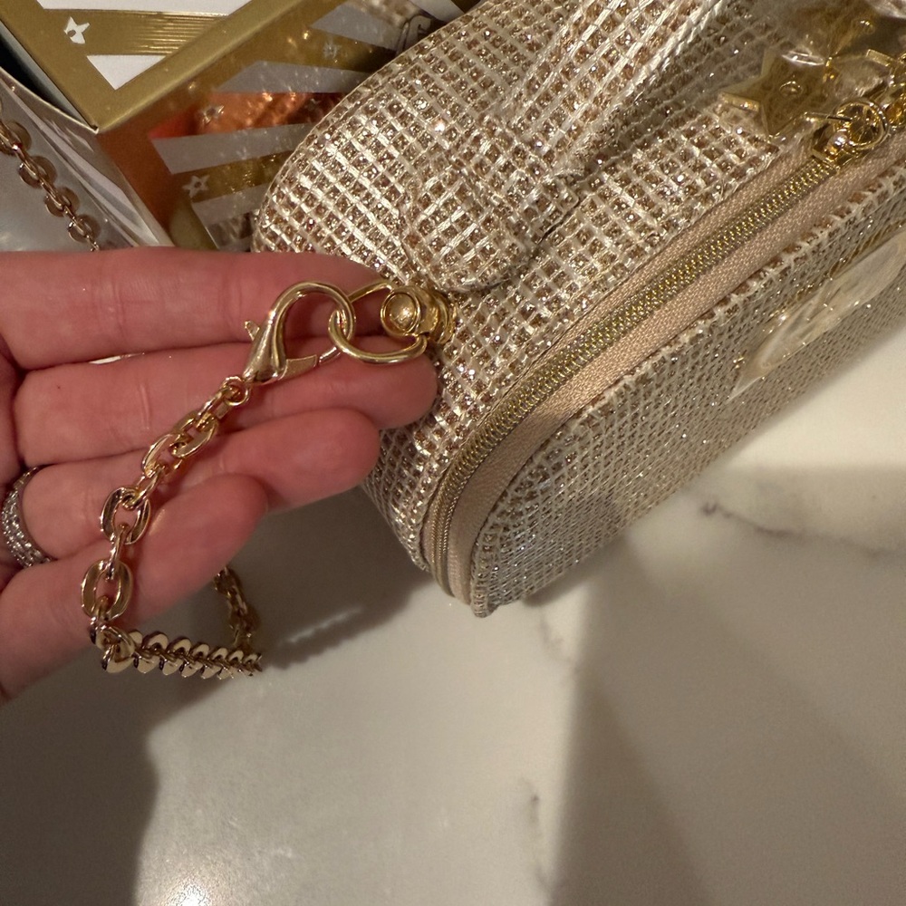 New Holiday Dior Gold bag with chain - Picture 6 of 11